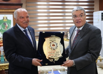 «الزناتي» يلتقي محافظ المنيا لتعزيز خدمات المعلمين