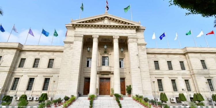رئيس جامعة القاهرة يعلن نتائج تقييم مسابقة “شباب من أجل التنمية”
