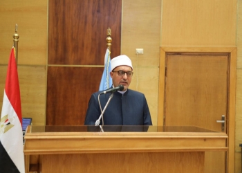 البحوث الإسلامية يدعو لتبني خطاب عالمي يتصدى للممارسات الخاطئة تجاه الإنسان والبيئة