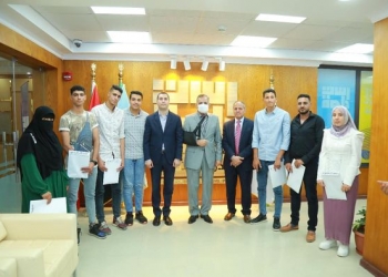 محافظ كفر الشيخ يكرم معلمي و متدربي التعليم الفني المشاركين ببرنامج التأهيل لسوق العمل