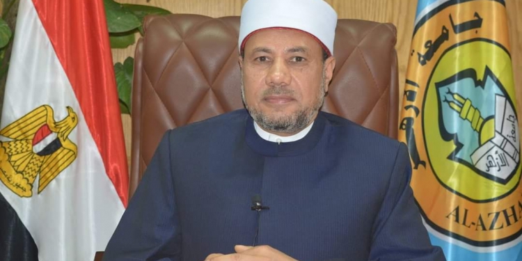 نائب رئيس جامعة الأزهر يشكر عمداء الكليات ويهنئ الطلاب بانتهاء امتحانات الفصل الدراسي الثاني