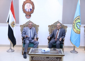 ﻿رئيس جامعة الأزهر يستقبل رئيس وكالة الفضاء المصرية لتوقيع بروتوكول تدريب طلاب الجامعات والمعاهد المصرية