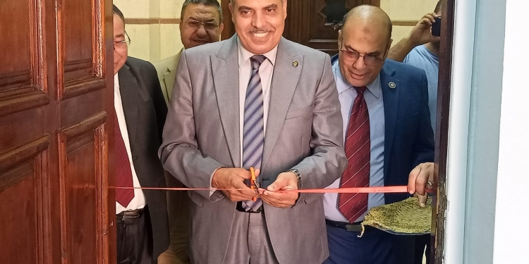 رئيس جامعة الأزهر يفتتح وحدة الإرشاد الأكاديمي والتدريب بكلية اللغة العربية