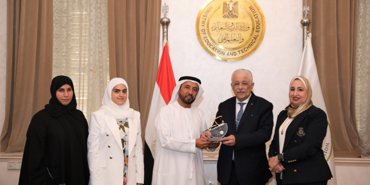 شوقي: نتعاون مع الإمارات لتطوير المناهج والتعليم الرقمي