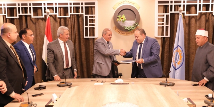 ﻿تعاون بين جامعة الازهر ومؤسسة أخبار اليوم لتعليم وتدريب ذوي الاحتياجات البصرية علي القراءة والكتابة بطريقة برايل