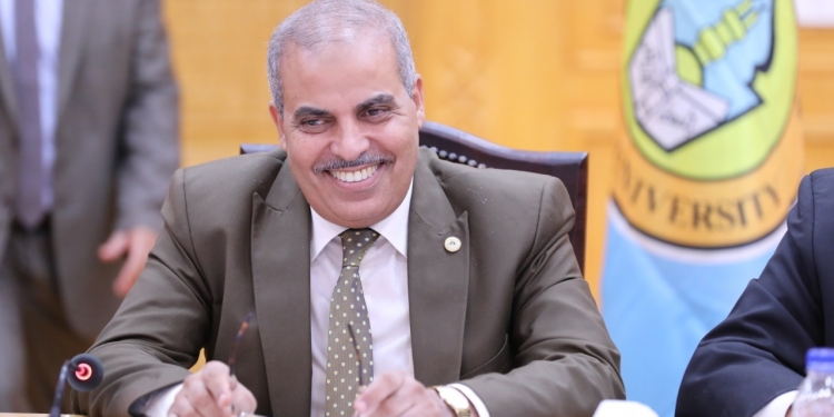 مجلس جامعة الأزهر يشيد بسنوات العطاء الخمس للدكتور محمد المحرصاوي مؤكدا أنها مليئة بالإنجازات