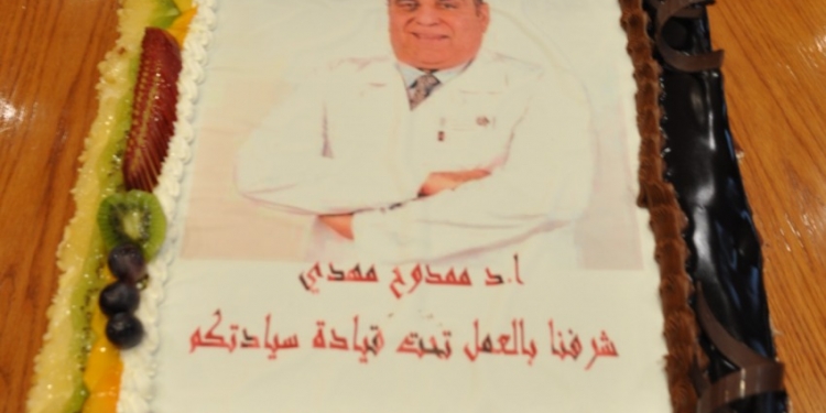 تمريض جامعة حلوان تحتفي بـ ممدوح مهدي