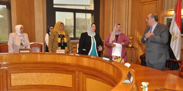 تمريض جامعة حلوان تحتفي بـ ممدوح مهدي