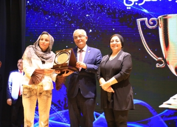 “التعليم” تكرم الطلاب الفائزين  في مسابقة “تحدي القراءة العربي”
