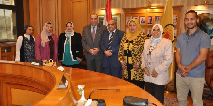 تمريض جامعة حلوان تحتفي بـ ممدوح مهدي