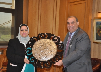 تمريض جامعة حلوان تحتفي بـ ممدوح مهدي