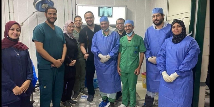 فريق طبي بمستشفى طنطا الجامعي ينجح في استخراج سيخ حديدي اخترق جسد عامل واستقر بصدره