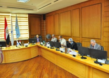 رئيس جامعة كفر الشيخ يترأس لجنة اختيار عميد كلية التربية