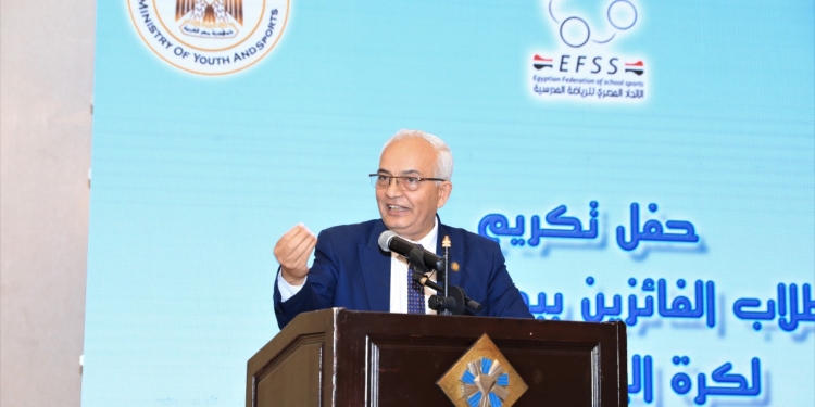 إلغاء التابلت والتحقيق الفوري في الغش.. خبير تربوي: هذه الإجراءات اللازمة لوزير التعليم الجديد