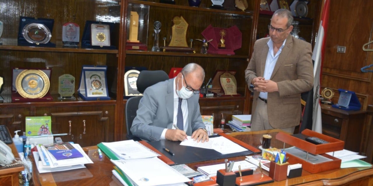 محافظ القليوبية يُقرر النزول بتنسيق الثانوي العام لـ 215 درجة