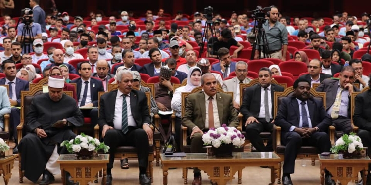 جامعة الأزهر : المشاركون بمنتدى الشباب للمناخ يؤكدون على أن الجامعة سباقة في معالجة قضية التغير المناخي