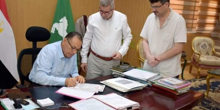 احالة مدير مدرسة و111 من العاملين فيها بالشرقية للتحقيق