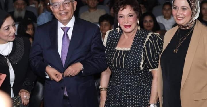 أول تحرك برلماني ضد وزير التعليم الجديد بسبب تكريم الفنانة لبلبة