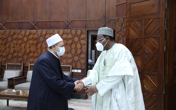 الكاميرون تطلب إنشاء معهدٍ أزهريٍّ إقليميٍّ على أراضيها لخدمة مسلمي وسط إفريقيا