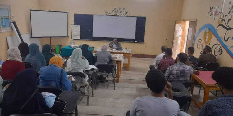 انطلاق الدراسة المباشرة برواق العلوم الشرعية والعربية بتسع محافظات