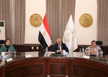 “التعليم” تلتقي خريجي برنامج مبادرة “Nation Builders”