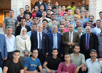 ﻿رئيس جامعة الأزهر يلتقي أبناءه الطلاب بمعسكر (تنمية المواطنة) بجمصة