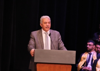 ﻿نائب رئيس جامعة الأزهر يُحَيِّي أُسَر الدفعة 52، ويحث الطلاب على التحلي بأخلاق المصطفى