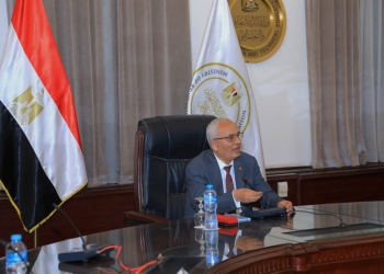 تداول امتحان الرياضيات البحتة للثانوية العامة دور ثان على تليجرام