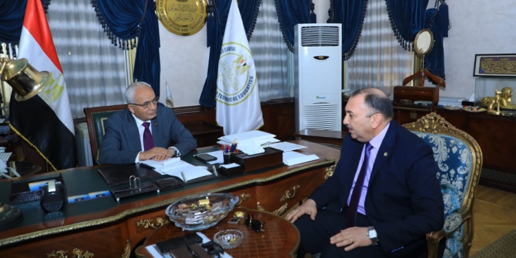 رئيس المعاهد القومية يكشف حقيقة إفلاس مدرسة كلية النصر بالإسكندرية