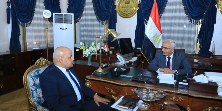 تفاصيل لقاء «حجازي» بمدير منظومة الشكاوى الحكومية الموحدة بمجلس الوزراء