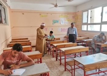 رئيس الشرقية الأزهرية يتابع امتحانات الدور الثاني للثانوية الأزهرية 2022