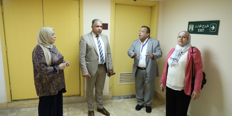 ﻿نائب رئيس جامعة الأزهر يتابع جاهزية واستعداد كلية التمريض لبدء العام الدراسي