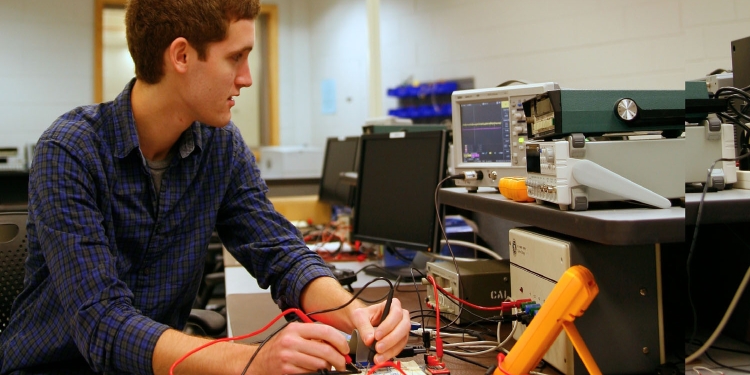 نتيجة تنسيق المرحلة الثانية للجامعات 2022.. الحد الأدنى لكليات الحاسبات علوم