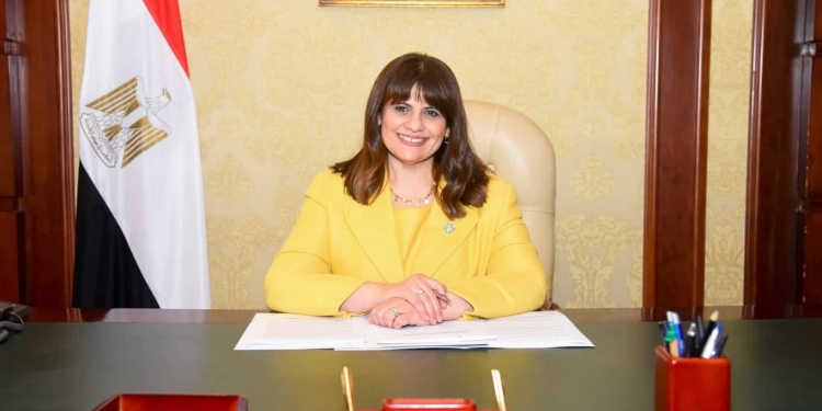 وزيرة الهجرة سها الجندى