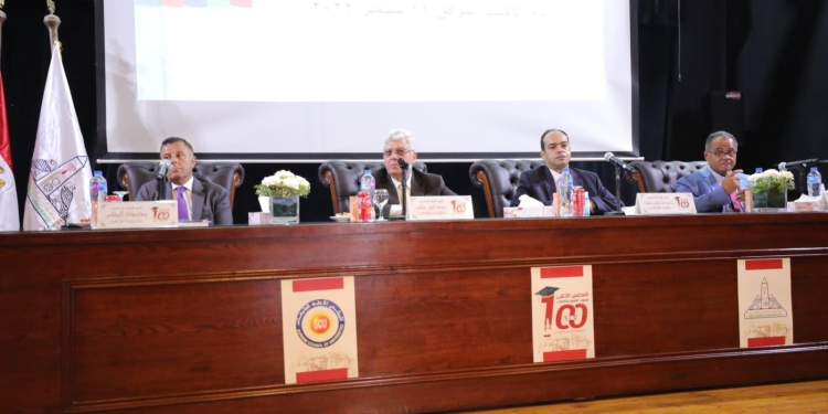 وزير التعليم العالي يرأس اجتماع المجلس الأعلى لشئون التعليم والطلاب بجامعة عين شمس