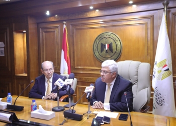 رئيس الاتحاد العالمي للتعليم الطبي يشيد باستضافة مصر للمؤتمر الدولى الخامس للاتحاد