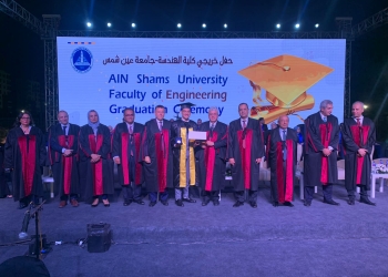 وزير التعليم العالي يشهد حفل تخرج دفعة عام 2022 من طلاب هندسة عين شمس