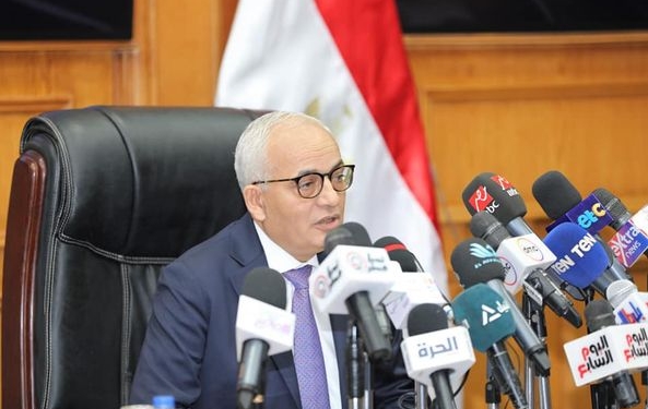 يدرسها الطلاب في أمريكا.. خبير تربوي يشرح 5 فوائد لمادة المشروعات البحثية التي أقرتها التعليم 