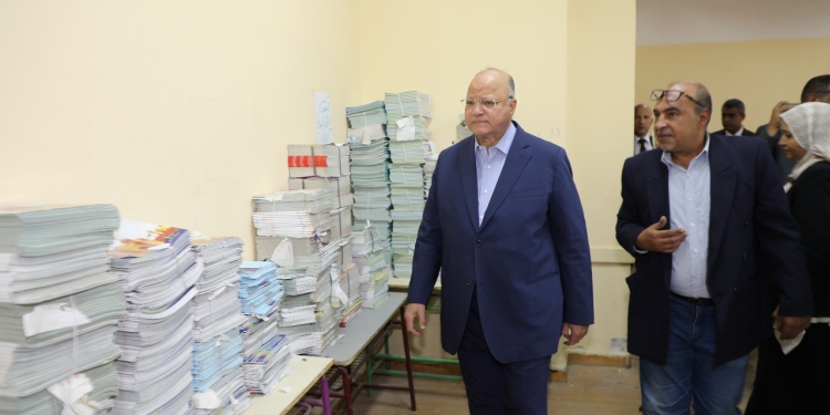 محافظ القاهرة يتفقد مدارس الأسمرات لمتابعة استعداتها للدراسة