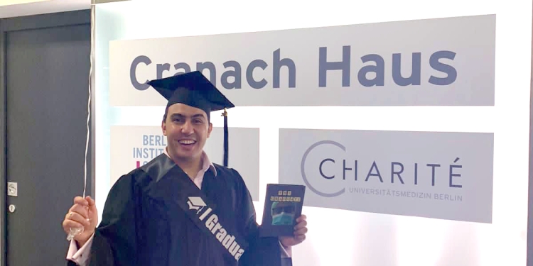 أحمد السنهوري خريج الألمانية بالقاهرة يكشف عن علاج لأمراض القلب بجامعة برلين