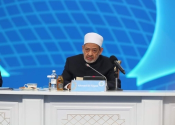 الإمام الأكبر : إدماج الأديان في دين واحد هي فكرة مدمرة للأديان وهو خيال عبثي لا يقول به عاقل ولا يقبله مؤمن أيا كان دينه