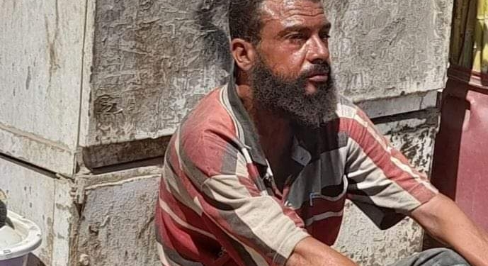 القصة الكاملة لأزمة معلم قنا المشرد وأول رد من التعليم