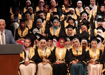 ﻿نائب رئيس جامعة الأزهر يشهد تخريج دفعة اليوبيل الذهبي لكلية طب البنات بالقاهرة