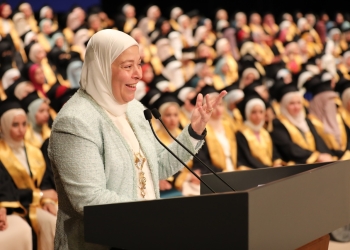 ﻿عميدة كلية طب الأزهر لدفعة اليوبيل الذهبي: أَنْتُنَّ تعملن في أشرف مهنة ومصرنا الحبيبة تنتظر مِنْكُنَّ الكثير