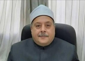 ﻿رئيس جامعة الأزهر يهنئ الشيخ أيمن عبد الغني بتكليفه بتسيير أعمال رئيس قطاع المعاهد الأزهرية