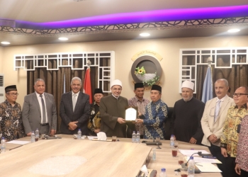 ﻿رئيس جامعة الأزهر يشيد بطلاب إندونيسيا: متميزون علمًا وخلقًا