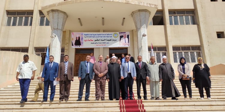 ﻿رئيس جامعة الأزهر يتفقد كليتي التربية الرياضية والدراسات الإسلامية بنات القليوبية