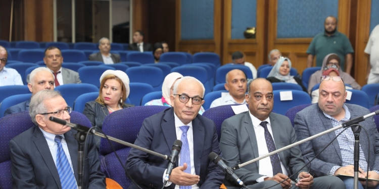 أولياء أمور مدرسة بالمقطم يستغيثون تدني المستوى: «الحقنا ياوزير»
