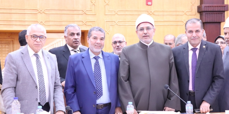 مجلس جامعة الأزهر يهنئ كلية الدراسات الإسلامية والعربية لحصولها على شهادة تجديد الاعتماد