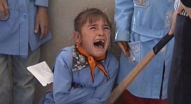 منع الضرب نهائياً بمدارس القاهرة وعدم حرمان الطالب من الدراسة بسبب المصروفات